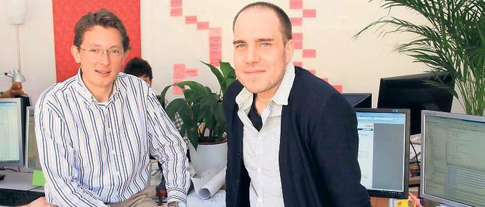 Wissen alles übers Waschen. Excentos-Chef Ole Tangermann (l.) und Projektmanager Julius Jetter im Unternehmenssitz in der Hebbelstraße in der Innenstadt.