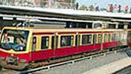 Zu Ostern und an den Wochenenden bis zum 22. April fährt die S 25 zwischen Teltow und Nordbahnhof nur noch alle 20 Minuten.