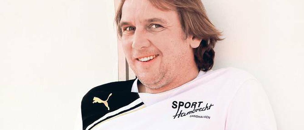 Frohen Mutes. Gerd Dais (48) arbeitet in Sandhausen zum dritten Mal. Mitte der neunziger Jahre war er zunächst Co-Trainer, 2005 Cheftrainer und führte den SVS in die 3. Liga. Im Februar 2010 wurde er entlassen und kehrte im Februar 2011 als Trainer zurück.