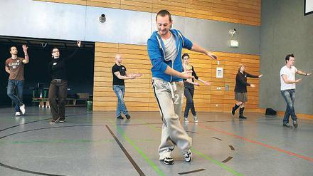 Wie im 18. Jahrhundert: Tanzschritte für das Friedrich-Musical.