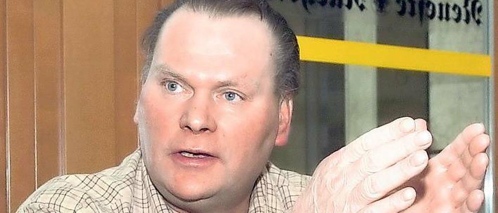 Erst Spitzel, dann Jäger. Harry Ewert, auch Bunkerharry genannt, verpflichtete sich als 19-Jähriger für die Stasi. In der Wende half er, den DDR-Geheimdienst aufzulösen. Genutzt hat es ihm wenig.