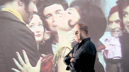 Oper der Opern. Regisseur Volker Schlöndorff stand im Filmmuseum vor der Kamera. Gedreht wurde ein Trailer für seine Carmen-Inszenierung am Wannsee.