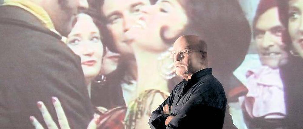Oper der Opern. Regisseur Volker Schlöndorff stand im Filmmuseum vor der Kamera. Gedreht wurde ein Trailer für seine Carmen-Inszenierung am Wannsee.