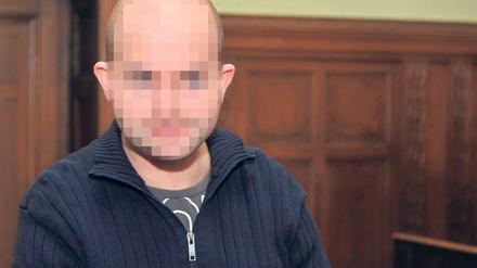 Reumütig. Der Berliner Autozündler André H. bat „ernsthaft um Vergebung.“