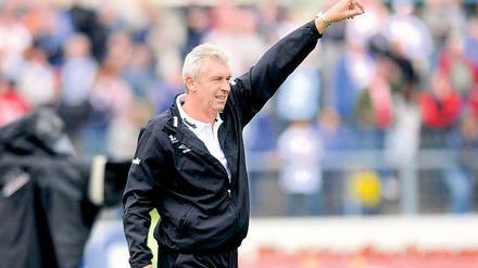 Weiter geht’s. SVB-Trainer Dietmar Demuth ist mit dem derzeitigen 13. Tabellenplatz zufrieden. Mit einem Sieg in Oberhausen wäre sein Team dem Ziel Klassenerhalt ein Stück näher.