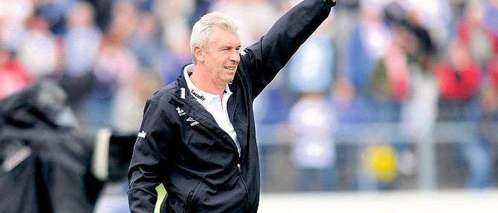 Weiter geht’s. SVB-Trainer Dietmar Demuth ist mit dem derzeitigen 13. Tabellenplatz zufrieden. Mit einem Sieg in Oberhausen wäre sein Team dem Ziel Klassenerhalt ein Stück näher.