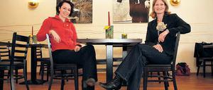 Gegenseitig unterstützen. Die Unternehmerinnen Martina Bernburg (l.) und Insa Künkel (r.) vom Verband „Schöne Aussichten“ Berlin–Brandenburg: „Wir sind keine Häkelrunde, sondern ein Unternehmerinnenverband.“