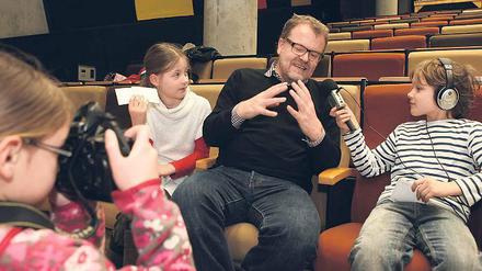 Fachsimpeln. Junge Filmfans interviewten Oscar-Preisträger Ruzowitzky.