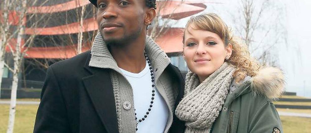 Mit viel Gefühl. Tony Mikimi und Lucie Brandelet wollen den Potsdamern das Tanzen beibringen.