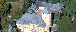 Verfällt langsam: Die zwischen 1906 bis 1908 erbaute Hakeburg.