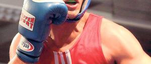 Siegessicher. Arayk Marutyan, hier bei Babelsbergs letztem Heimkampf gegen Velbert noch ohne blauem Auge, will am Samstag mit Motors Boxern Erstliga-Dritter werden.