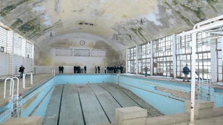 Bald Originalzustand. Die Schwimmhalle wird restauriert.
