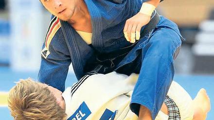 Letzter 60-Kilo-Auftritt: Robert Kopiske während der diesjährigen Deutschen Meisterschaften in Potsdam im Duell mit dem Abensberger Manuel Scheibel.
