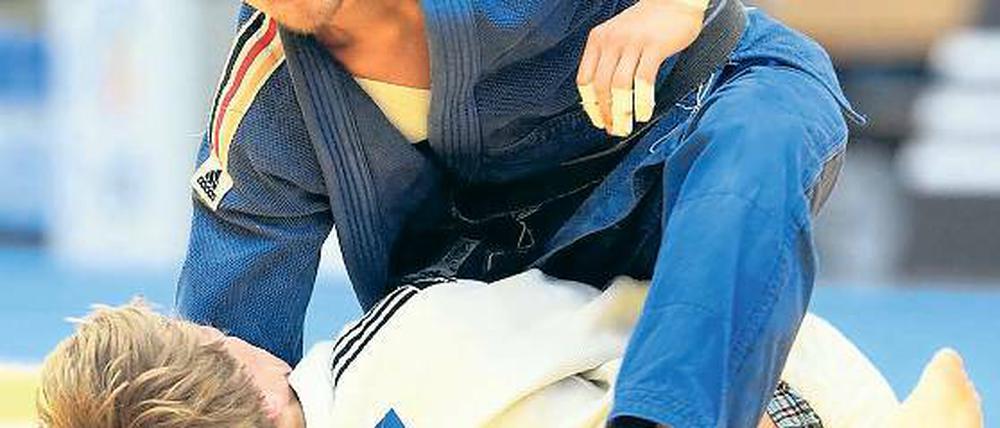 Letzter 60-Kilo-Auftritt: Robert Kopiske während der diesjährigen Deutschen Meisterschaften in Potsdam im Duell mit dem Abensberger Manuel Scheibel.