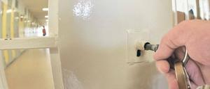 Weggeschlossen. Nachdem die Sicherungsverwahrung von gefährlichen Straftätern mit Berlin gescheitert ist, hat Brandenburg nun andere Partner gefunden.