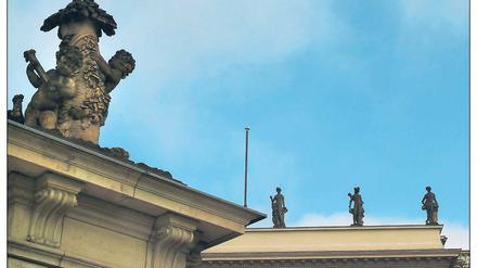 Nach Potsdam? Noch stehen die Figuren auf der Humboldt-Uni.