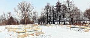 Noch vor dem Kälteeinbruch geschafft: Die Fundamente des Saunadorfs.