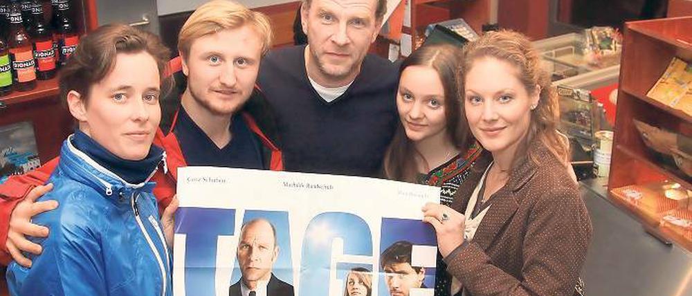 Eine besondere Familie. Das Filmteam von „Tage die bleiben“ im Thalia.