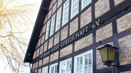 Wer darf hier rein? Die Rudergesellschaft hat Räume, auch die Spitzensportler des Ruder-Clubs dürfen trainieren. Doch einige Breitensportler haben im Streit beider Vereine bereits das Nachsehen.