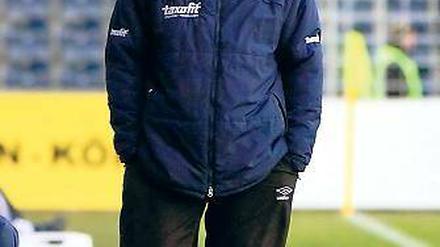 Zufriedener Trainer. Dietmar Demuths Team bot ein engagiertes Spiel.