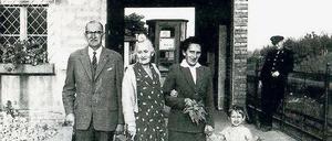 S-Bahnstation Düppel in den 50er Jahren. Bis zum Mauerbau wurde sie vor allem von Kleinmachnowern genutzt, 1980 geschlossen. Eine Voruntersuchung hat 2009 gezeigt: Die Wiederbelebung wäre mit der Station Dreilinden sinnvoll.