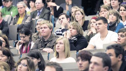 Erste Hilfe. Studierende, die nicht weiter wissen, können sich melden.