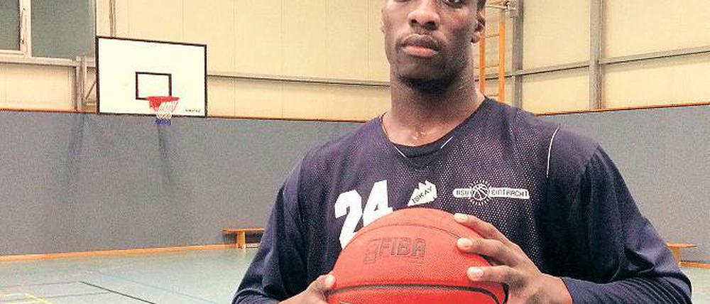 Einer geht, einer kommt. Von US-Neuzugang Akeem Bennett verspricht sich Trainer Vladimir Pastushenko eine Bereicherung für das Team. Bennett kam für Brenton Butler, der wieder in die USA zurückkehrte.