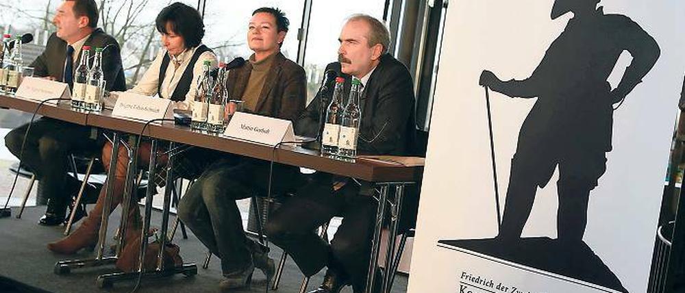 Volles Programm. Oberbürgermeister Jann Jakobs, Sigrid Sommer vom Stadtmarketing, Brigitte Faber-Schmidt vom Kulturland und Kulturstaatssekretär Martin Gorholt (v.l.) stellten die Veranstaltungen im Themenjahr zum 300. Geburtstag Friedrichs II. vor.