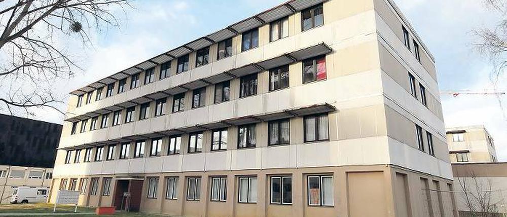 Nicht schön, aber bewohnbar. Der Wohnheimblock 21 in Golm.
