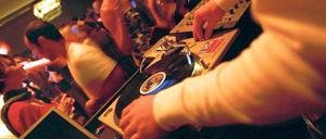 Spielstunde. Silvester geht’s nicht nur an den DJ-Pulten rund.