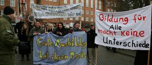 Tausende protestierten gestern in Potsdam gegen die Bildungspolitik der Landesregierung.
