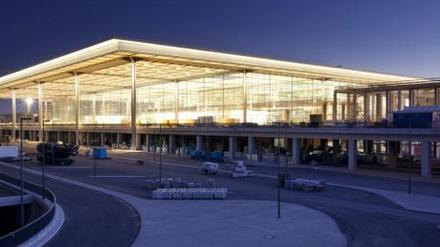 Ein Terminal aus Licht - die Abfertigungshalle am neuen Flughafen BER.