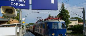 Es wird schneller Richtung Cottbus und zurück nach Berlin. Die Bahn darf seit Sonntag dort 160 km/h schnell fahren. Hier ein MEsszug der Bahn kurz nach Fertiggestellung der Strecke im Sommer.