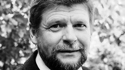 Der Autor leitet den Forschungsverbund SED-Staat an der Freien Universität Berlin.