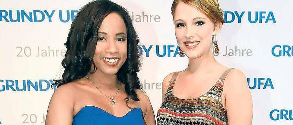 Die RTL-Schauspielerinnen Samia Dauenhauer (l.) und Iris Mareike Steen.