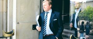 Unter Druck. Niedersachsens Kultusminister Bernd Althusmann (CDU) wird vorgeworfen, in seiner an der Universität Potsdam verfassten Dissertation die Herkunft übernommener Textstellen verschleiert zu haben.