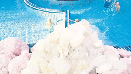 Kristalltherme in Ludwigsfelde: Die Schätzungen für die Gästezahlen wurden dort laut „Kristall Bäder AG“ um das doppelte übertroffen.