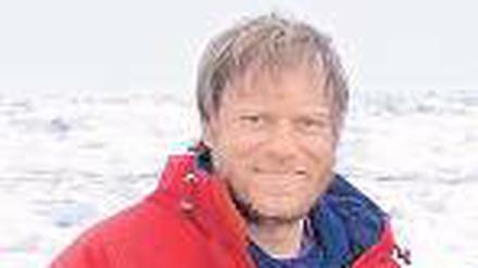 Frank Wilhelms ist Professor am Alfred-Wegener-Institut für Polar- und Meeresforschung in Bremerhaven. Er hat im Laufe seines Lebens insgesamt mehr als zwei Jahre im ewigen Eis verbracht. 