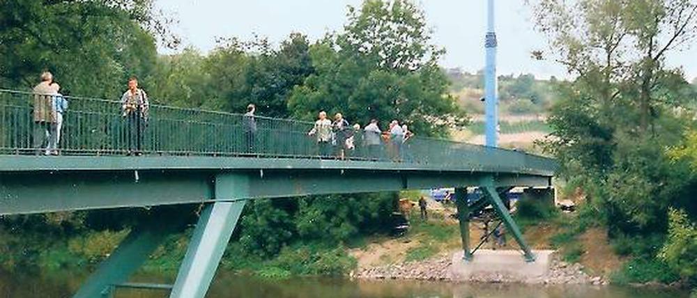 Verwandlung. Aus der Autobahnbrücke wurde 1998 ein Ausflugsziel.