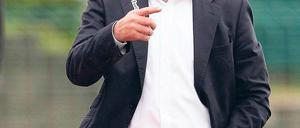 Kosta Runjaic (40) ist seit März 2010 Trainer des SV Darmstadt 98, den er 2010 vor dem Sturz in die Oberliga rettete und ein Jahr später in die 3. Fußball-Liga führte.