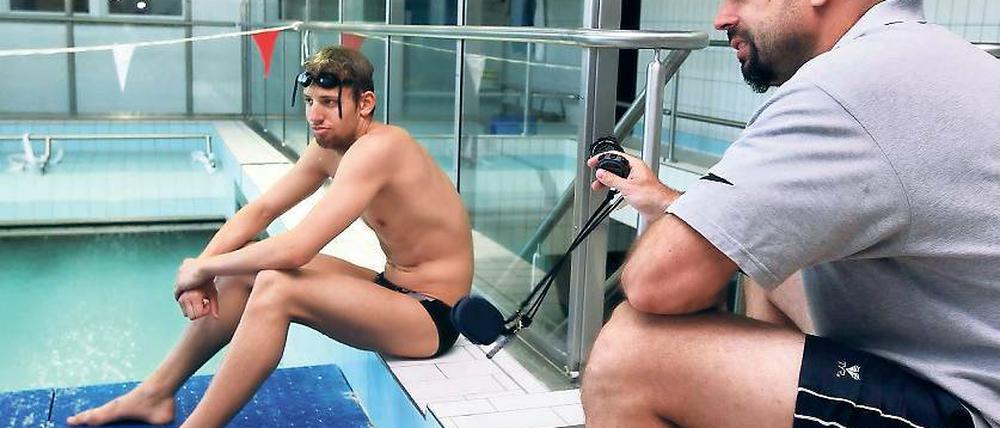 Potsdams Schwimmtrainer Jörg Hoffmann will seine Schützlinge an internationales Wettkampfflair gewöhnen. Am Wochenende startet daher u.a. Yannick Lebherz beim Kurzstrecken-Grand-Prix in den USA.