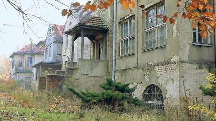 Dem Verfall überlassen? Die frühere Hautklinik bei Kienwerder.
