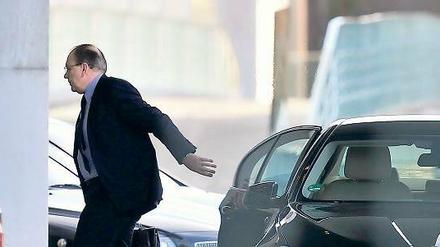 Ungenauigkeiten.Minister und Staatssekretäre in Brandenburg müssen möglicherweise wegen nicht korrekt geführter Fahrtenbücher Steuern nachzahlen.