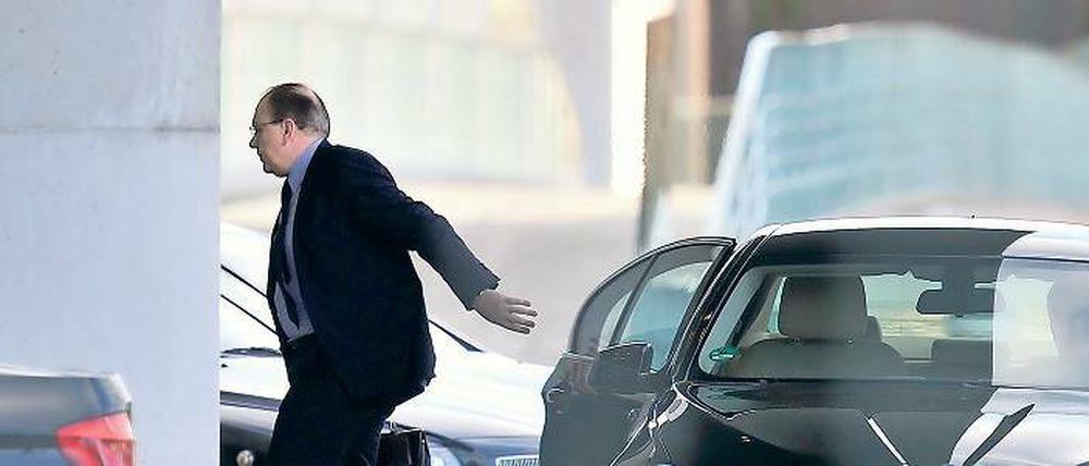 Ungenauigkeiten.Minister und Staatssekretäre in Brandenburg müssen möglicherweise wegen nicht korrekt geführter Fahrtenbücher Steuern nachzahlen.