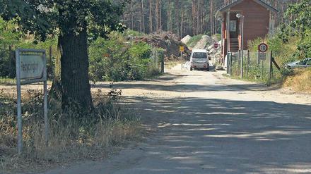 Recyclinghof bei Glindow: Der Waldgürtel soll fallen.