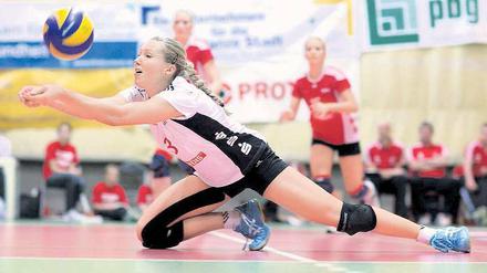 Immer fleißig: SC-Libera Lisa Rühl wird nicht nur wegen ihres Einsatzes auf dem Parkett geschätzt. Die Studentin pendelt täglich zwischen Hörsaal und Sporthalle.