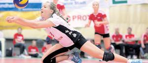 Immer fleißig: SC-Libera Lisa Rühl wird nicht nur wegen ihres Einsatzes auf dem Parkett geschätzt. Die Studentin pendelt täglich zwischen Hörsaal und Sporthalle.