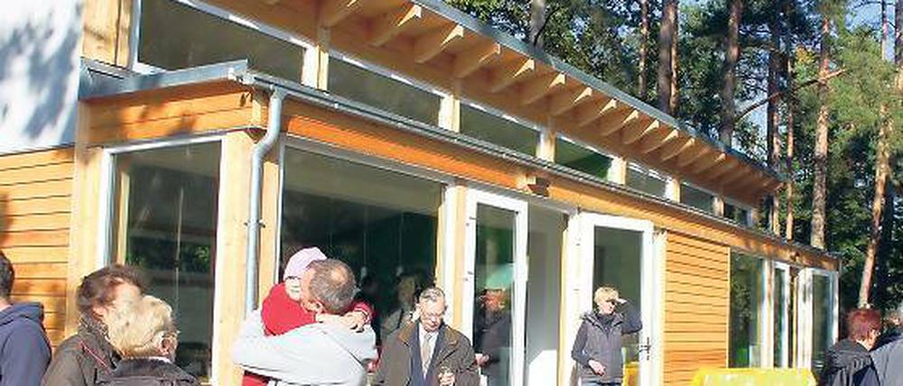 Fügt sich gut ins Umfeld ein: Der Neubau des Tennisvereins.