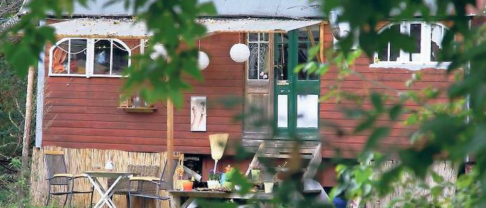 Wagenburg in Filet-Lage. Die Zukunft des alternativen Wagenburg-Wohnprojektes auf Hermannswerder ist weiter unklar. Die Stadt bietet den Bewohnern eine Fünf-Jahres-Frist bis zum Umzug an – zu kurz, kritisieren die Wagenburgler.