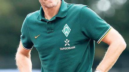 Thomas Wolter (48) bestritt von 1984 bis 1998 für Werder Bremen 312 Erstliga-Spiele und ist seit 2002 Chef-Nachwuchstrainer des SV Werder.